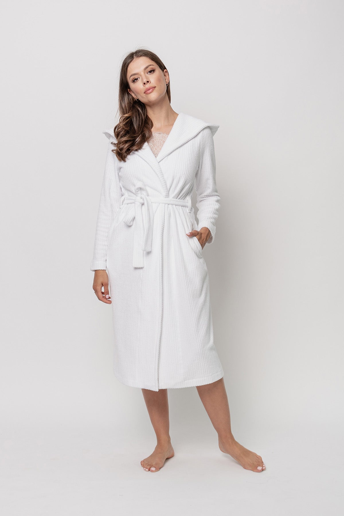 calma-kapielowy-szlafrok-z-frotte-prazkowanej-bialy-z-kapturem.jpg